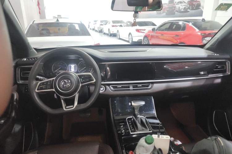 Used Dongfeng Fengon ix7 2020 2.0 TGDI Automatic All-Wheel-Drive Pioneer Edition Center Console