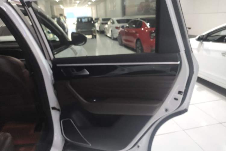 Used Dongfeng Fengon ix7 2020 2.0 TGDI Automatic All-Wheel-Drive Pioneer Edition Right Rear Door Interior