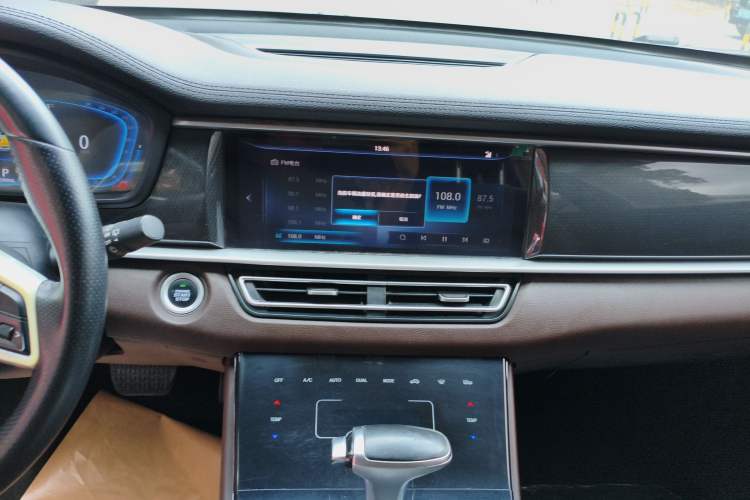 Used Dongfeng Fengon ix7 2020 2.0 TGDI Automatic All-Wheel Drive Comfort Edition Audio And AC Panel