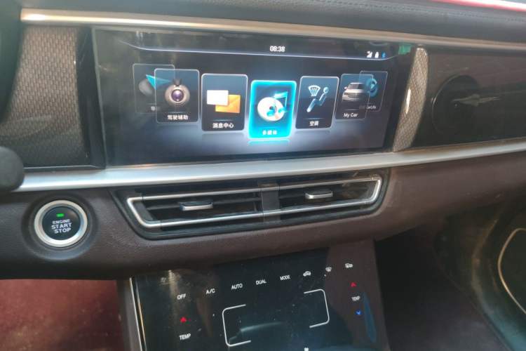 Used Dongfeng Fengon ix7 2020 2.0 TGDI Automatic All-Wheel-Drive ZhenTu Edition Audio And AC Panel