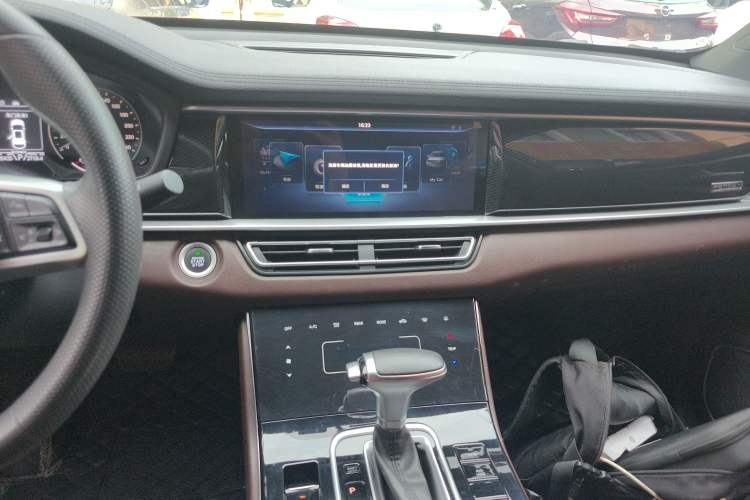 Used Dongfeng Fengon ix7 2020 2.0 TGDI Automatic All-Wheel-Drive Pioneer Edition Audio And AC Panel