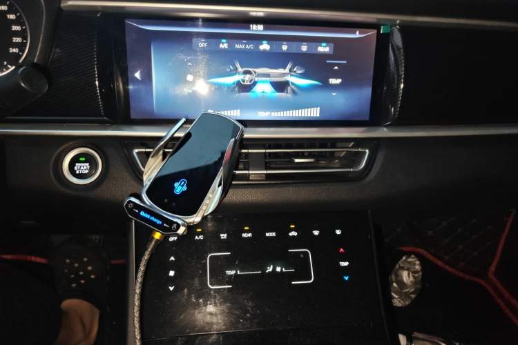 Used Dongfeng Fengon ix7 2020 2.0 TGDI Automatic Two-Wheel Drive Urban Luxury Edition Audio And AC Panel