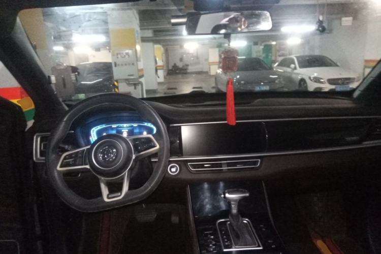 Used Dongfeng Fengon ix7 2020 2.0 TGDI Automatic All-Wheel-Drive Pioneer Edition Center Console
