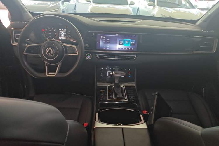 Used Dongfeng Fengon ix7 2020 2.0 TGDI Automatic Two-Wheel Drive Urban Luxury Edition Center Console