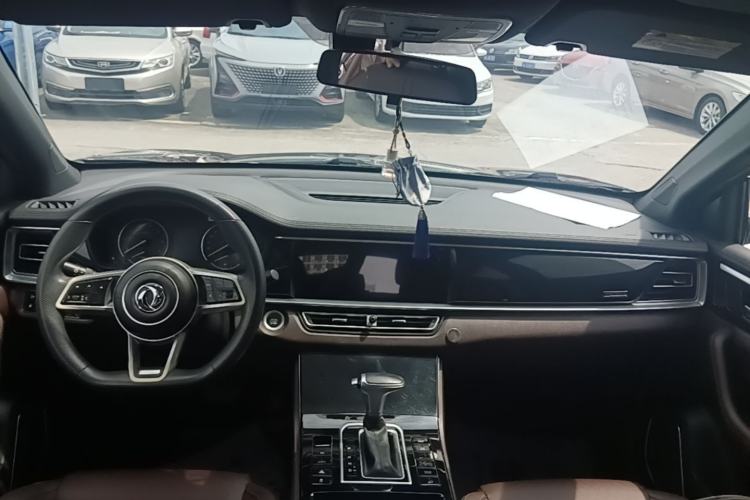 Used Dongfeng Fengon ix7 2020 2.0 TGDI Automatic All-Wheel-Drive Pioneer Edition Center Console