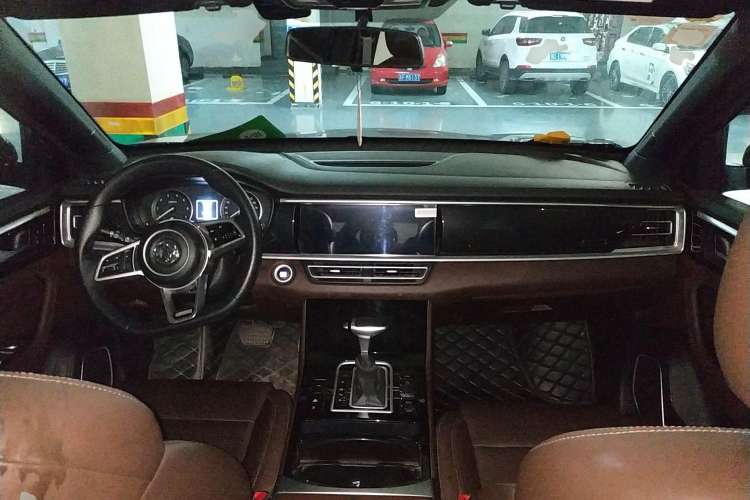 Used Dongfeng Fengon ix7 2020 2.0 TGDI Automatic All-Wheel-Drive Pioneer Edition Center Console