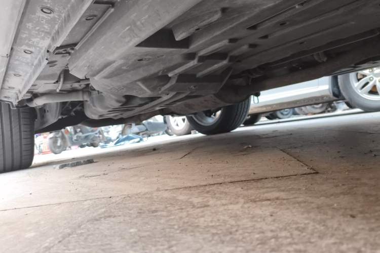 Used Dongfeng Fengon ix7 2020 2.0 TGDI Automatic All-Wheel-Drive ZhenTu Edition Chassis Front Right