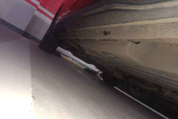 Used Dongfeng Fengon ix7 2020 2.0 TGDI Automatic All-Wheel-Drive Pioneer Edition Chassis Front Right