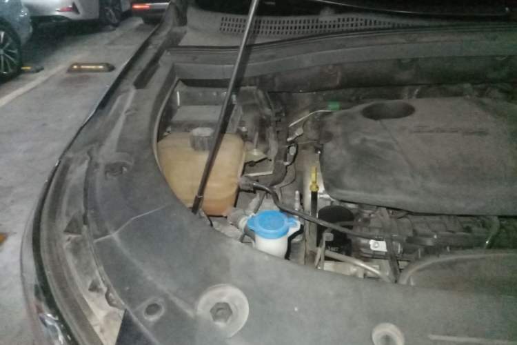 Used Dongfeng Fengon ix7 2020 2.0 TGDI Automatic All-Wheel-Drive Pioneer Edition Engine Bay Right