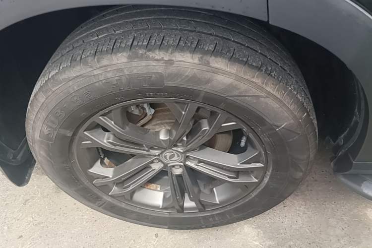 Used Dongfeng Fengon ix7 2020 2.0 TGDI Automatic All-Wheel-Drive Pioneer Edition Exterior 2