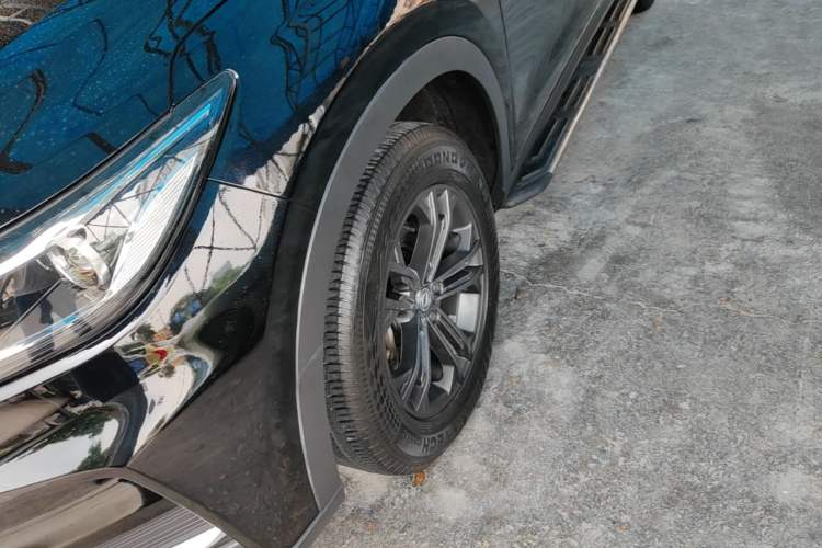 Used Dongfeng Fengon ix7 2020 2.0 TGDI Automatic Two-Wheel Drive Urban Luxury Edition Exterior 4