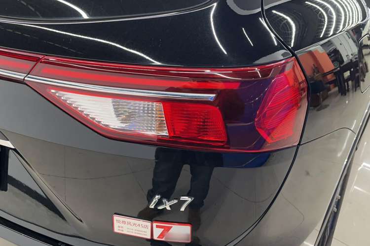 Used Dongfeng Fengon ix7 2020 2.0 TGDI Automatic Two-Wheel Drive Urban Luxury Edition Exterior 6