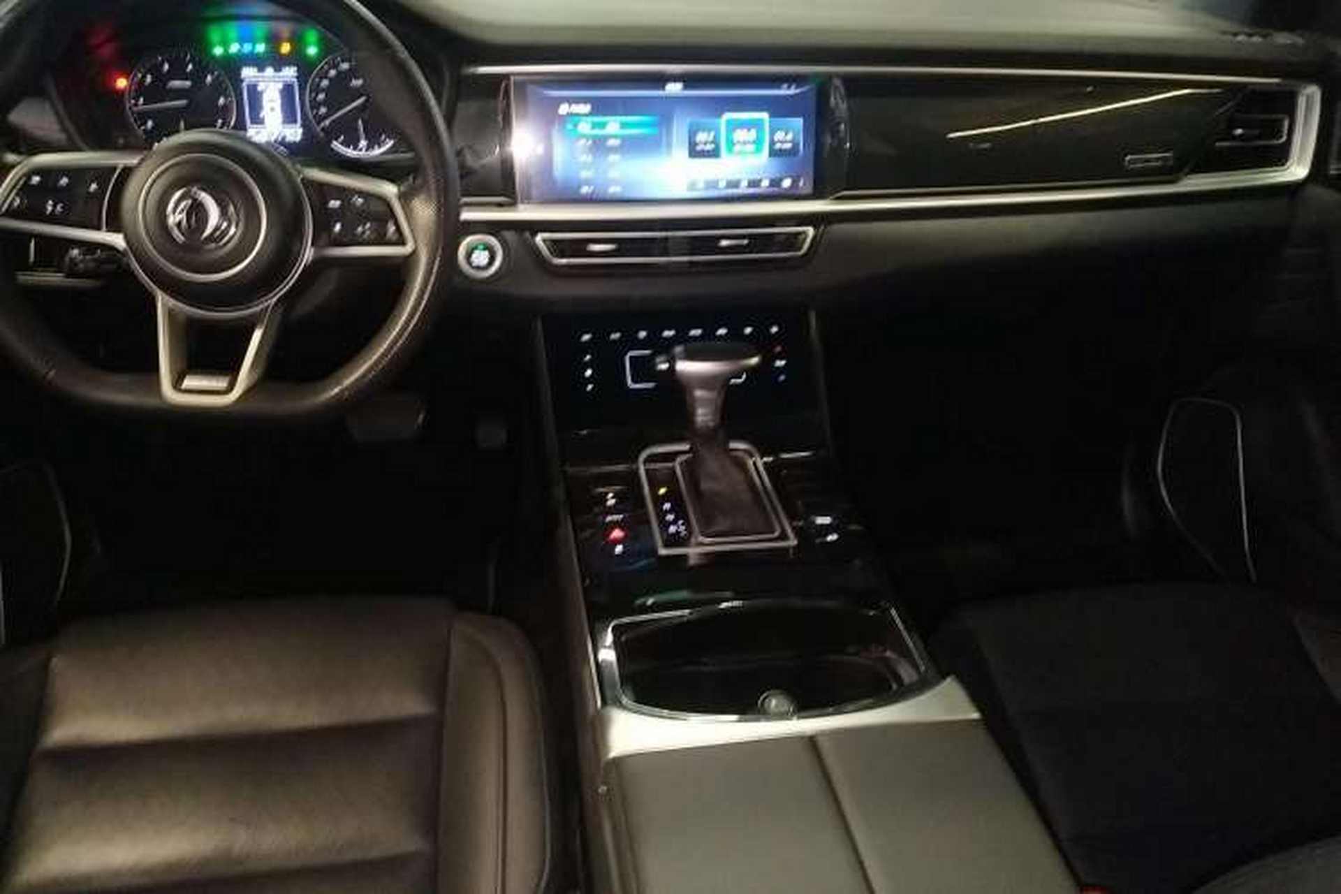 Used Dongfeng Fengon ix7 2020 2.0 TGDI Automatic Two-Wheel Drive Urban Luxury Edition Gear Lever