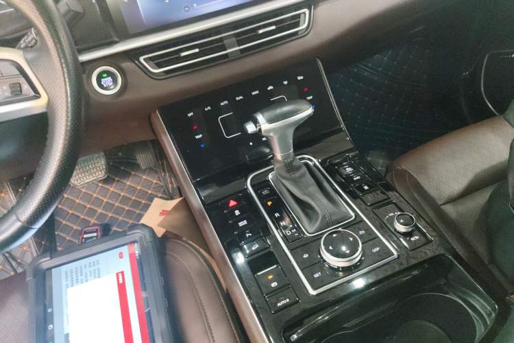 Used Dongfeng Fengon ix7 2020 2.0 TGDI Automatic All-Wheel-Drive ZhenTu Edition Gear Lever