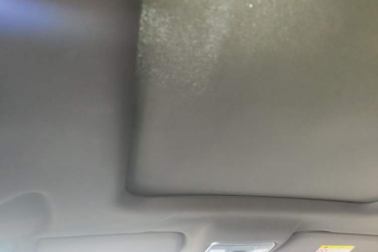 Used Dongfeng Fengon ix7 2020 2.0 TGDI Automatic Two-Wheel Drive Urban Supreme Edition Headliner