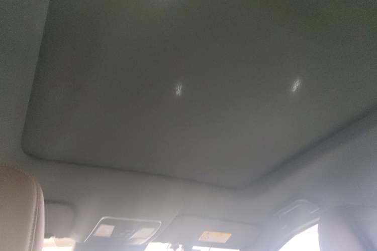Used Dongfeng Fengon ix7 2020 2.0 TGDI Automatic All-Wheel-Drive ZhenTu Edition Headliner