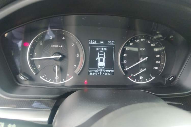 Used Dongfeng Fengon ix7 2020 2.0 TGDI Automatic Two-Wheel Drive Urban Luxury Edition Instrument Cluster