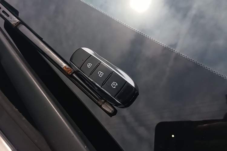 Used Dongfeng Fengon ix7 2020 2.0 TGDI Automatic All-Wheel-Drive Pioneer Edition Interior 1