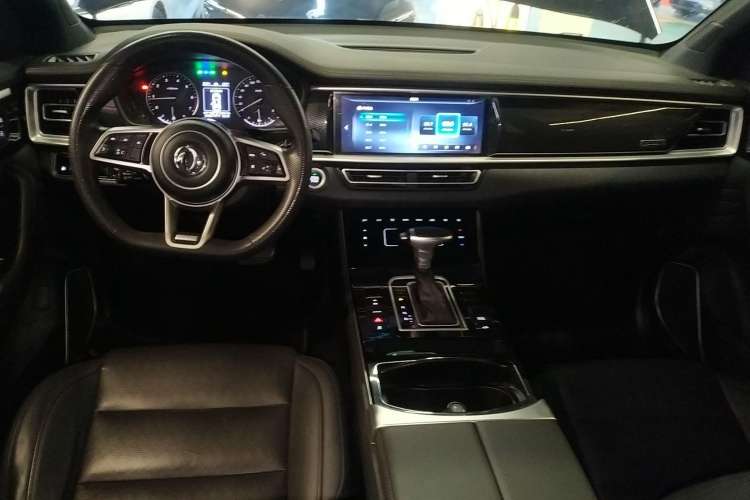 Used Dongfeng Fengon ix7 2020 2.0 TGDI Automatic Two-Wheel Drive Urban Luxury Edition Interior 2