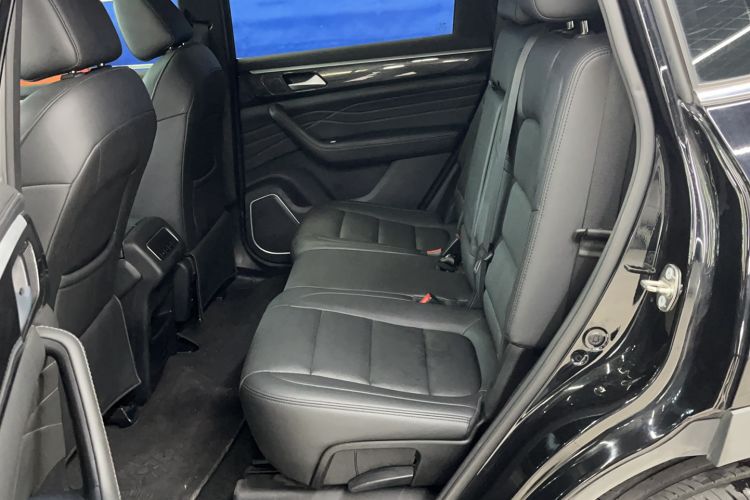 Used Dongfeng Fengon ix7 2020 2.0 TGDI Automatic Two-Wheel Drive Urban Luxury Edition Interior 4