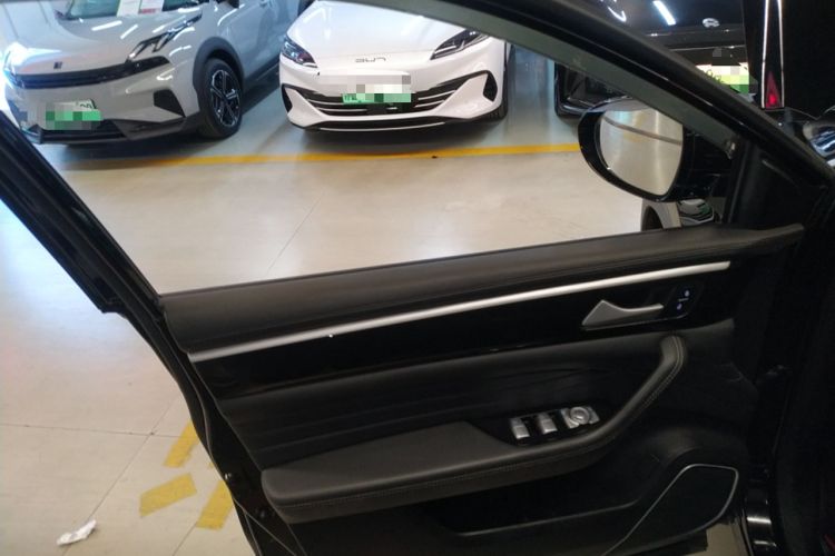 Used Dongfeng Fengon ix7 2020 2.0 TGDI Automatic Two-Wheel Drive Urban Luxury Edition Interior 7