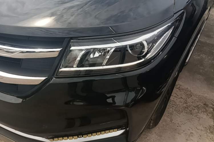 Used Dongfeng Fengon ix7 2020 2.0 TGDI Automatic All-Wheel-Drive Pioneer Edition Left Front Headlight