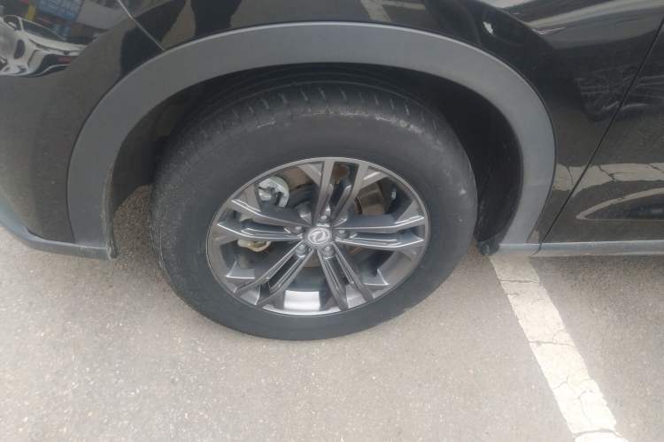 Used Dongfeng Fengon ix7 2020 2.0 TGDI Automatic Two-Wheel Drive Urban Luxury Edition Left Front Wheel Hub