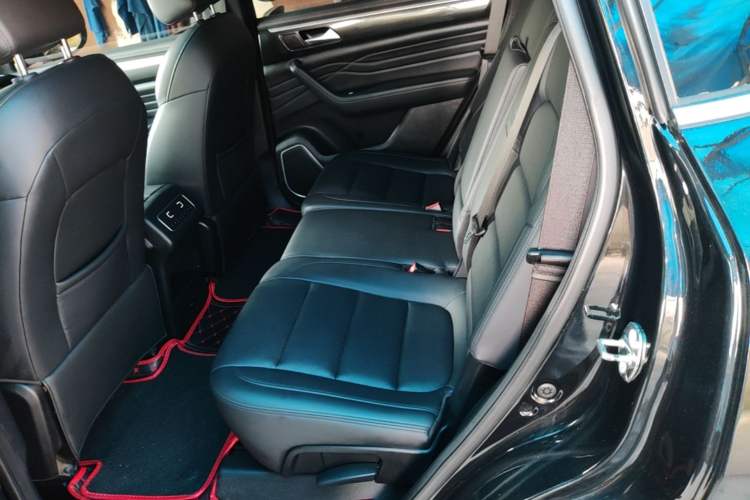 Used Dongfeng Fengon ix7 2020 2.0 TGDI Automatic Two-Wheel Drive Urban Luxury Edition Left Rear Seat