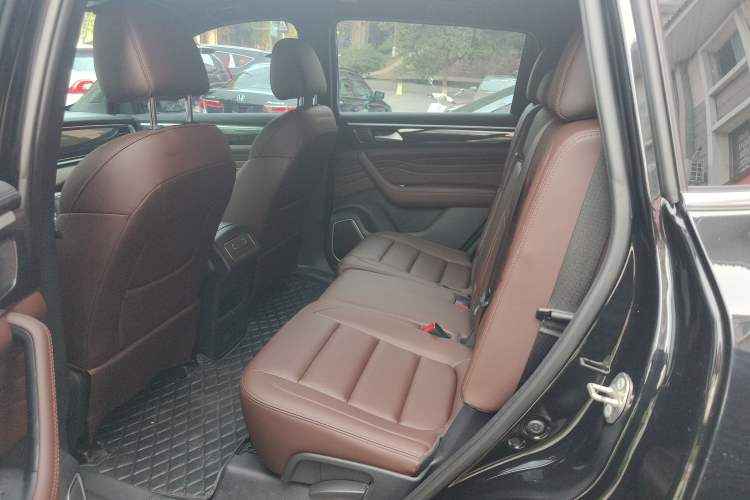 Used Dongfeng Fengon ix7 2020 2.0 TGDI Automatic All-Wheel-Drive Pioneer Edition Left Rear Seat