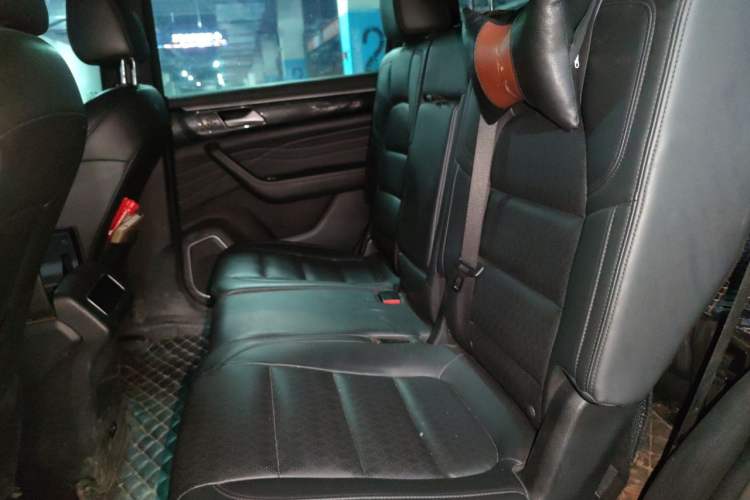 Used Dongfeng Fengon ix7 2020 2.0 TGDI Automatic Two-Wheel Drive Urban Luxury Edition Left Rear Seat