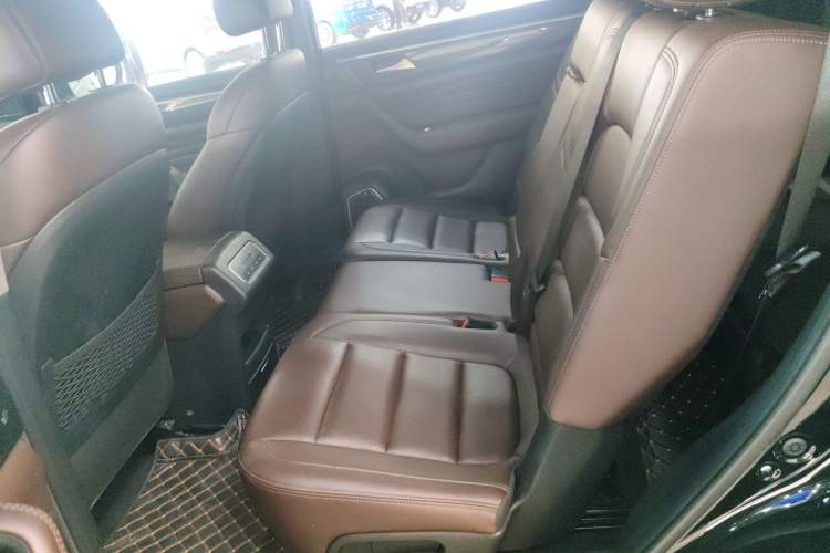 Used Dongfeng Fengon ix7 2020 2.0 TGDI Automatic All-Wheel-Drive ZhenTu Edition Left Rear Seat