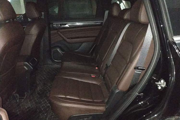 Used Dongfeng Fengon ix7 2020 2.0 TGDI Automatic All-Wheel-Drive Pioneer Edition Left Rear Seat