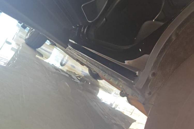 Used Dongfeng Fengon ix7 2020 2.0 TGDI Automatic Two-Wheel Drive Urban Luxury Edition Left Side Sill