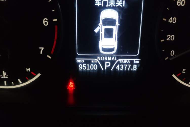Used Dongfeng Fengon ix7 2020 2.0 TGDI Automatic Two-Wheel Drive Urban Luxury Edition Odometer Close Up