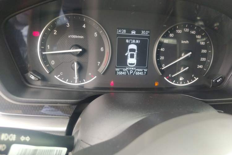 Used Dongfeng Fengon ix7 2020 2.0 TGDI Automatic Two-Wheel Drive Urban Luxury Edition Odometer Close Up