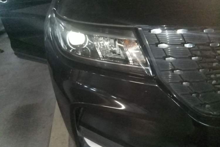 Used Dongfeng Fengon ix7 2020 2.0 TGDI Automatic All-Wheel-Drive Pioneer Edition Right Front Headlight