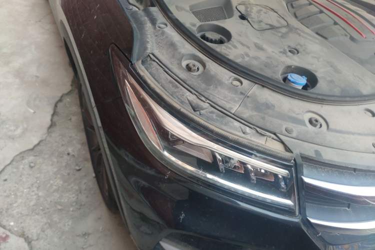 Used Dongfeng Fengon ix7 2020 2.0 TGDI Automatic All-Wheel-Drive ZhenTu Edition Right Front Headlight