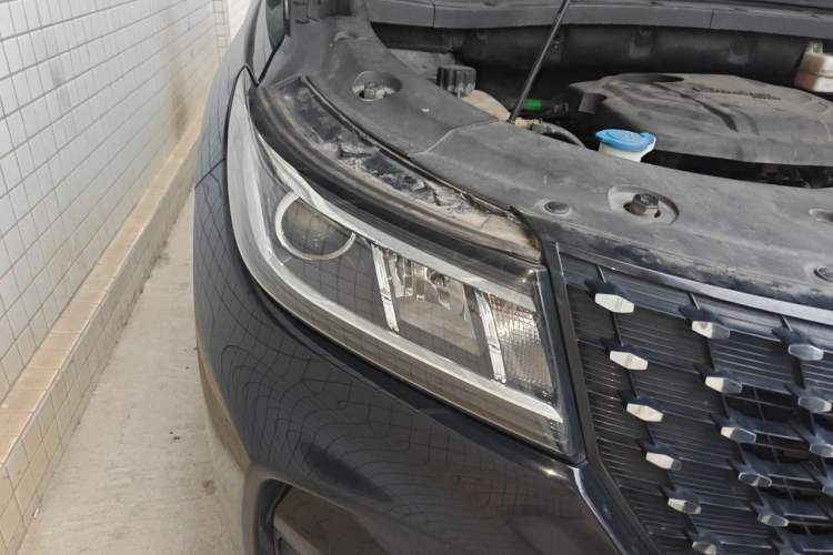Used Dongfeng Fengon ix7 2020 2.0 TGDI Automatic Two-Wheel Drive Urban Luxury Edition Right Front Headlight