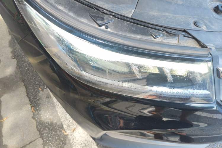Used Dongfeng Fengon ix7 2020 2.0 TGDI Automatic Two-Wheel Drive Urban Supreme Edition Right Front Headlight