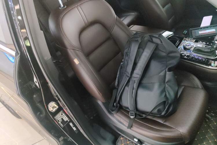 Used Dongfeng Fengon ix7 2020 2.0 TGDI Automatic All-Wheel-Drive ZhenTu Edition Right Front Seat