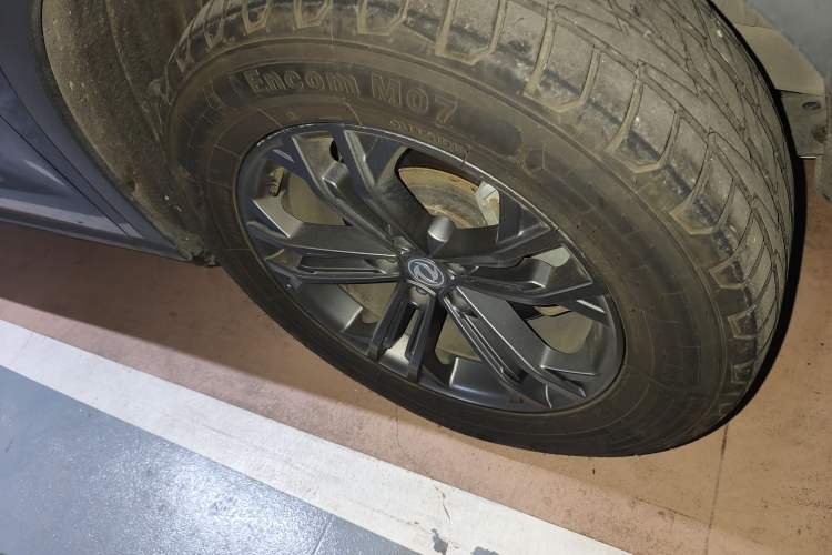Used Dongfeng Fengon ix7 2020 2.0 TGDI Automatic All-Wheel-Drive Pioneer Edition Right Front Wheel Hub