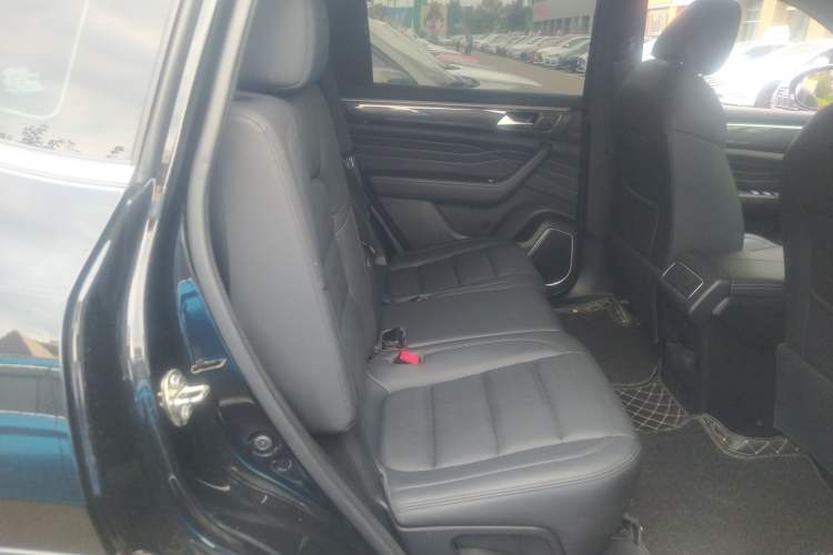 Used Dongfeng Fengon ix7 2020 2.0 TGDI Automatic Two-Wheel Drive Urban Luxury Edition Right Rear Seat