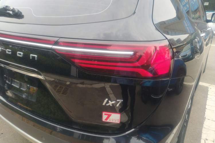 Used Dongfeng Fengon ix7 2020 2.0 TGDI Automatic Two-Wheel Drive Urban Luxury Edition Right Rear Taillight