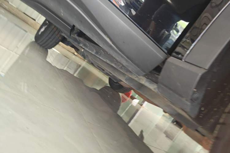Used Dongfeng Fengon ix7 2020 2.0 TGDI Automatic Two-Wheel Drive Urban Luxury Edition Right Side Sill