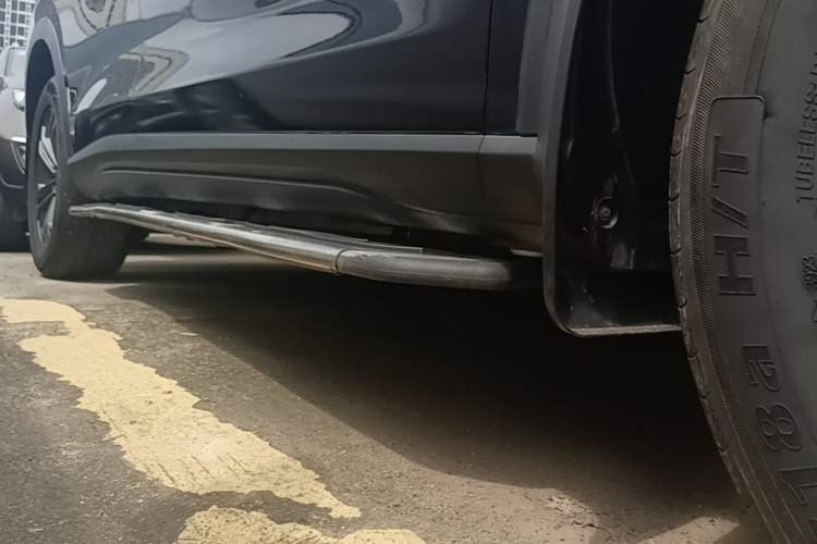 Used Dongfeng Fengon ix7 2020 2.0 TGDI Automatic All-Wheel-Drive Pioneer Edition Right Side Sill