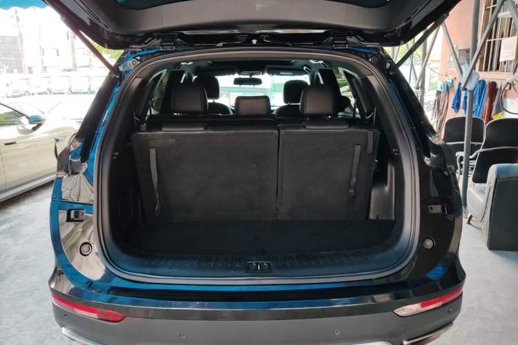 Used Dongfeng Fengon ix7 2020 2.0 TGDI Automatic Two-Wheel Drive Urban Luxury Edition Trunk