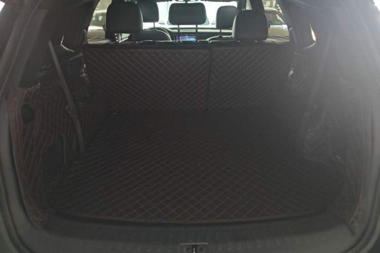 Used Dongfeng Fengon ix7 2020 2.0 TGDI Automatic Two-Wheel Drive Urban Luxury Edition Trunk