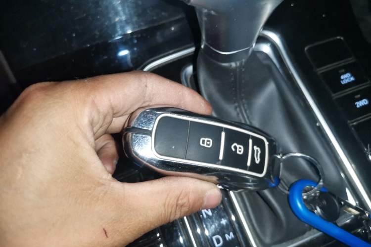 Used Dongfeng Fengon ix7 2020 2.0 TGDI Automatic All-Wheel-Drive ZhenTu Edition Vehicle Key