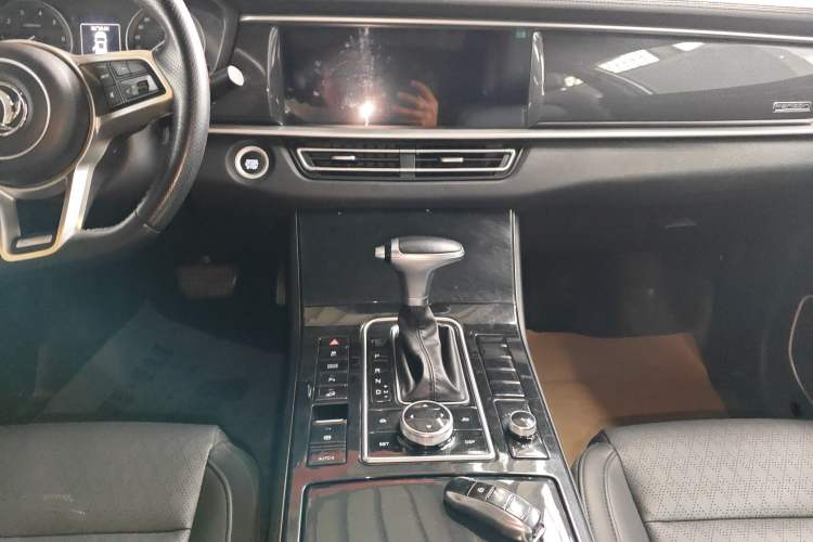 Used Dongfeng Fengon ix7 2020 2.0 TGDI Automatic Two-Wheel Drive Urban Luxury Edition Audio And AC Panel