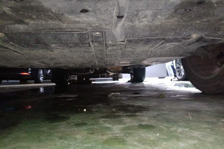 Used Dongfeng Fengon ix7 2020 2.0 TGDI Automatic All-Wheel-Drive ZhenTu Edition Chassis Front